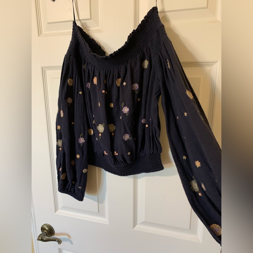 Free People Blue Off-the-Shoulder‎ Ruched Blouse - Picture 5 of 6